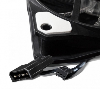 Вентилятор Frime Iris LED Fan 15LED White (FLF-HB120W15); 120х120х25мм, 3-pin+4-pin