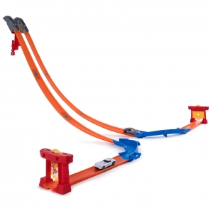 Ігровий трек із запуском 